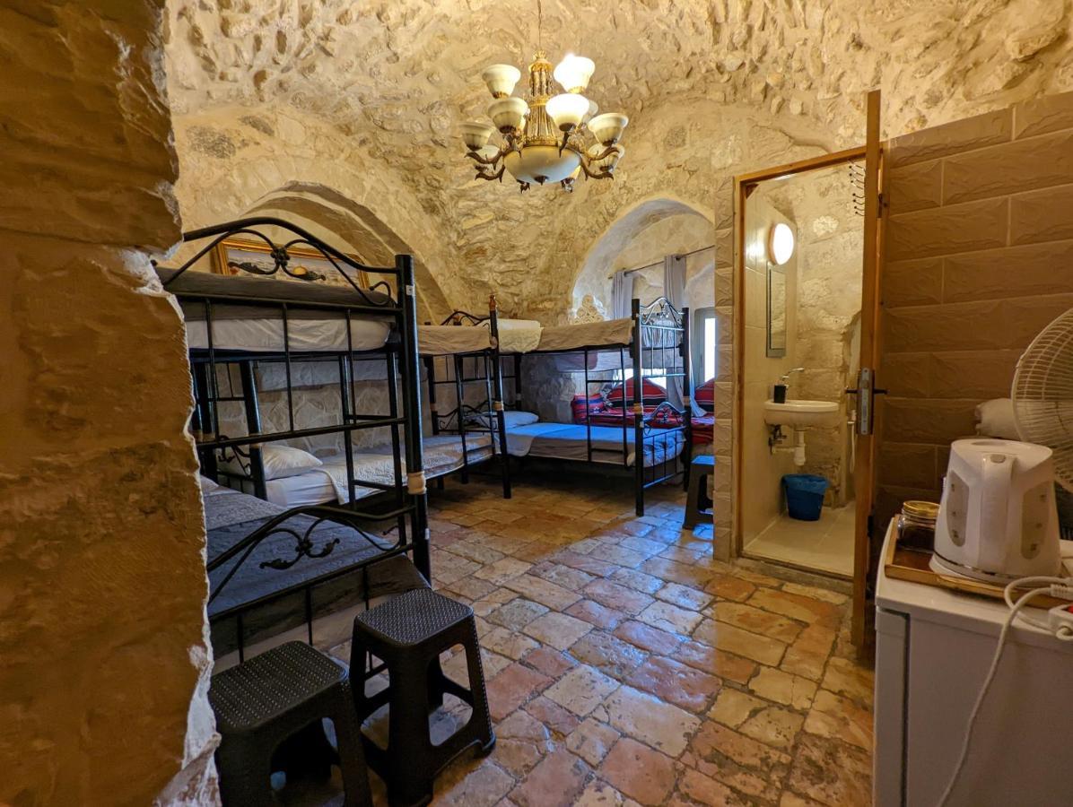 New Citadel Hostel Yerusalem Bagian luar foto